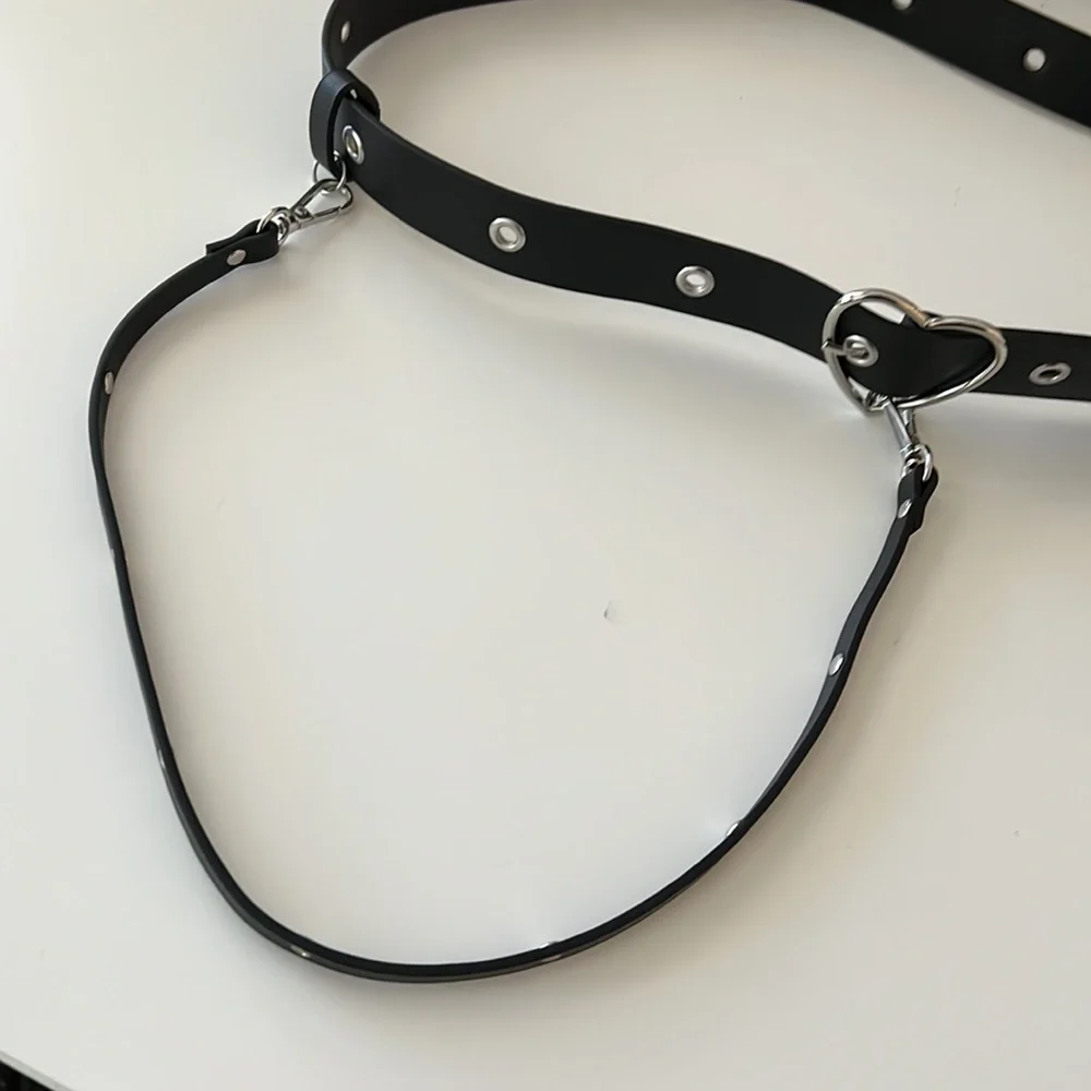 Hot Topic belt - Picture 3 of 4